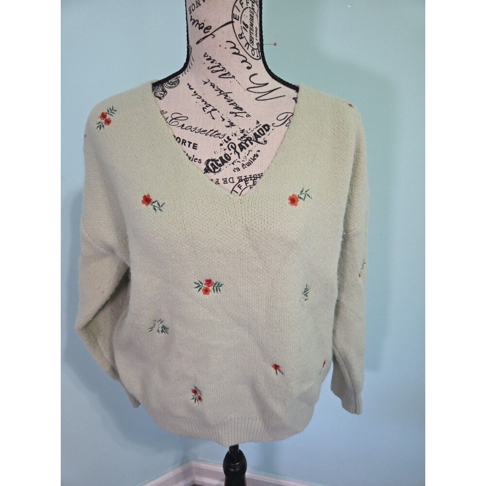 Ampersand Avenue Sweater floral embroidered Cottagecore green vneck small
